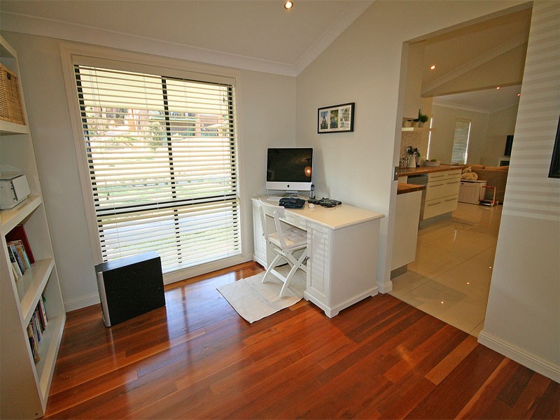 2 The Knoll, Galston NSW 2159