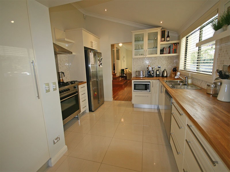 2 The Knoll, Galston NSW 2159