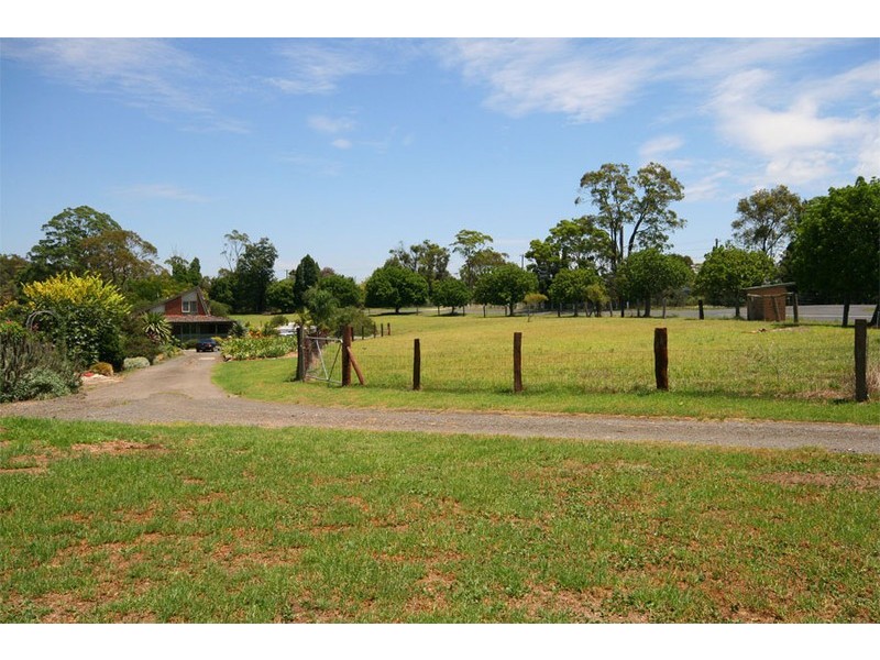 2 Bay Rd, Arcadia NSW 2159