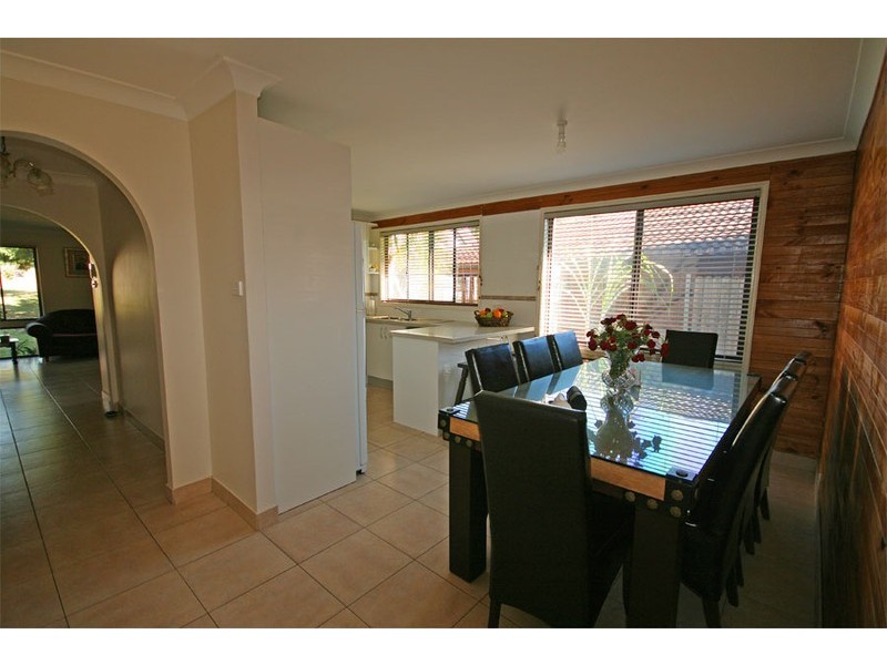 8 Hakea Crescent, Galston NSW 2159