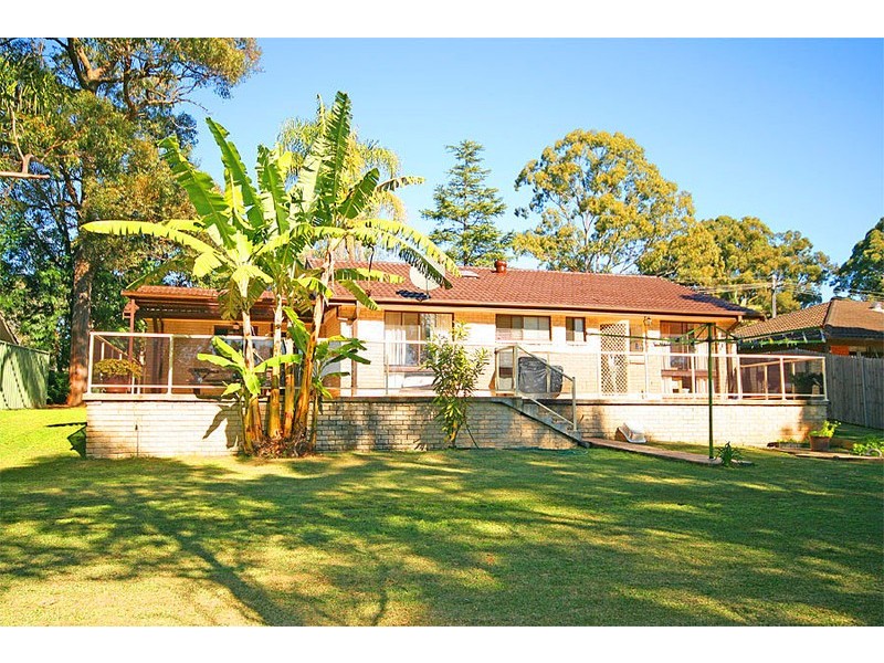 8 Hakea Crescent, Galston NSW 2159