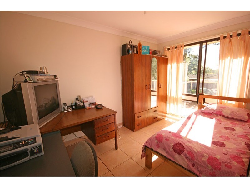 8 Hakea Crescent, Galston NSW 2159