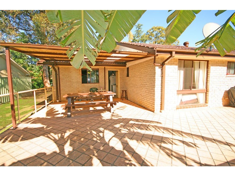 8 Hakea Crescent, Galston NSW 2159