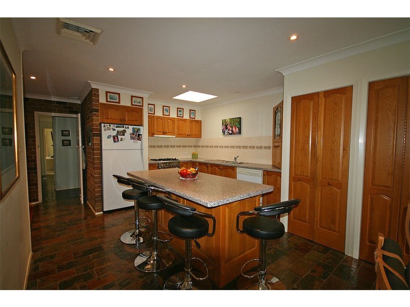 11 Olola Ave, Castle Hill NSW 2154