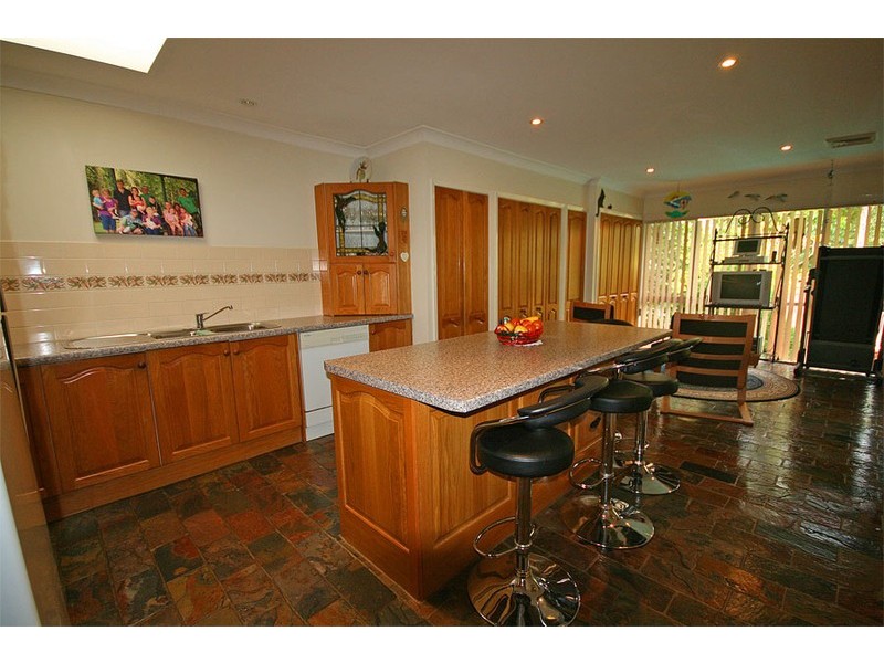 11 Olola Ave, Castle Hill NSW 2154