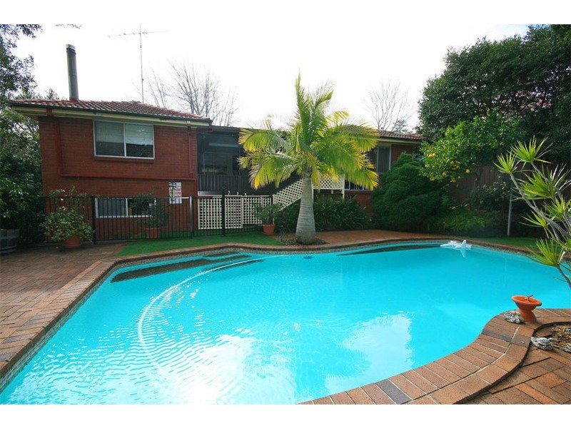 11 Olola Ave, Castle Hill NSW 2154