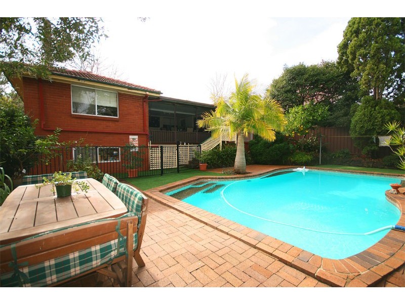 11 Olola Ave, Castle Hill NSW 2154