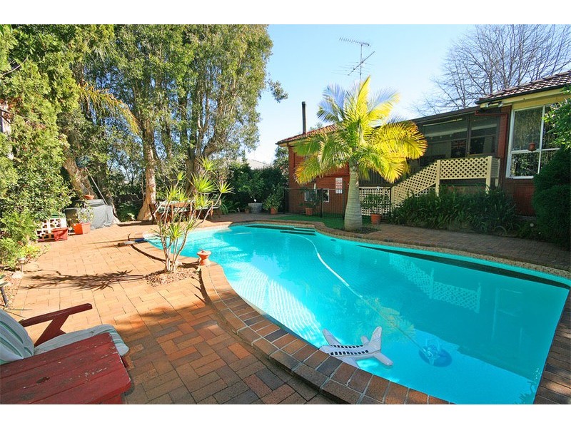 11 Olola Ave, Castle Hill NSW 2154
