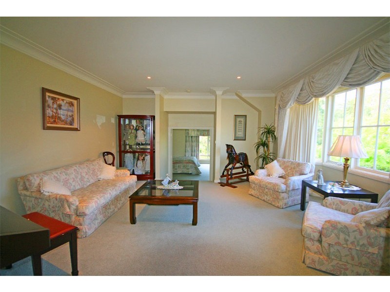 5 Lynton Green, West Pennant Hills NSW 2125