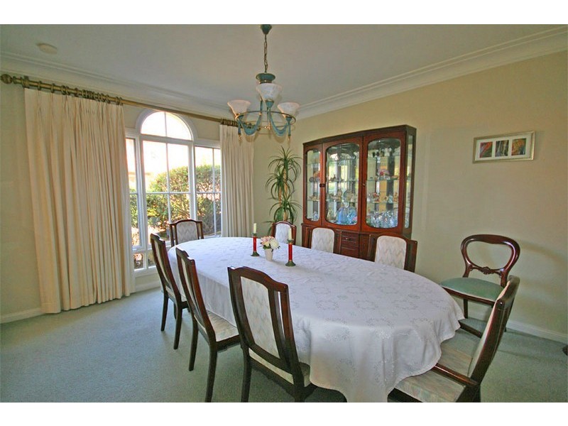 5 Lynton Green, West Pennant Hills NSW 2125