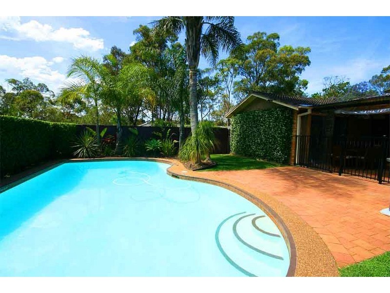 1 Lackenwood Crescent, Galston NSW 2159