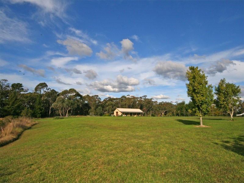 23 Charltons Creek Road, Berrilee NSW 2159