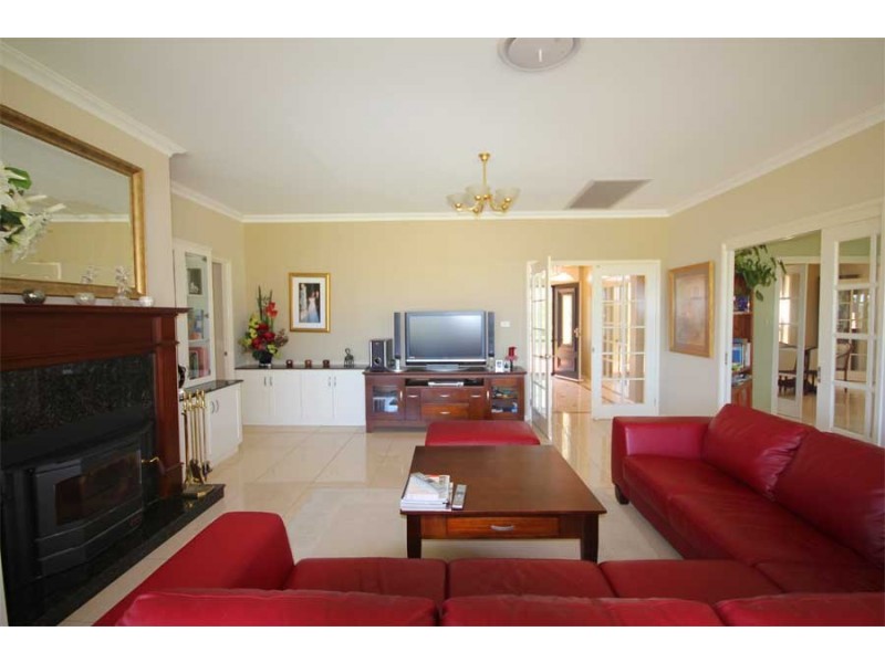 9 Charcoal Road, South Maroota NSW 2756