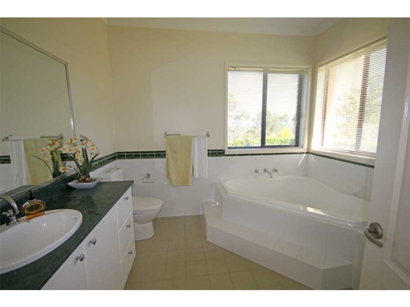 9 Charcoal Road, South Maroota NSW 2756