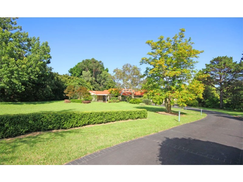 8 Mcleod Road, Middle Dural NSW 2158
