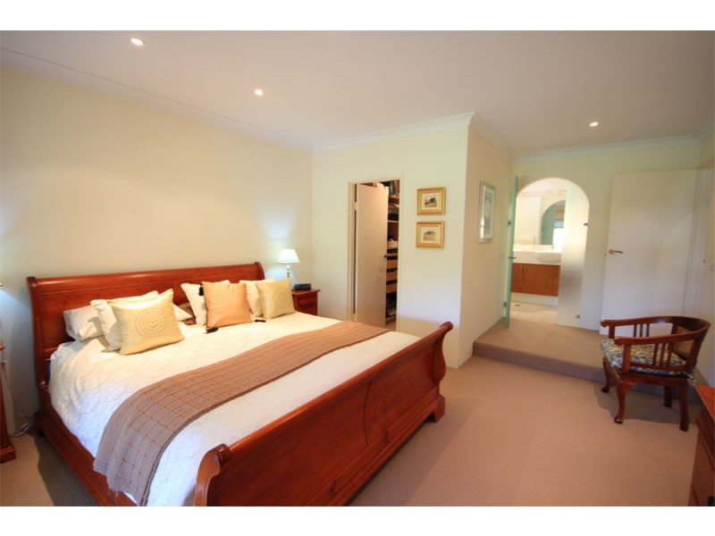 8 Mcleod Road, Middle Dural NSW 2158