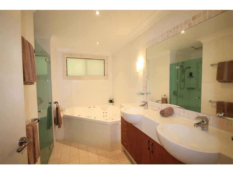 8 Mcleod Road, Middle Dural NSW 2158