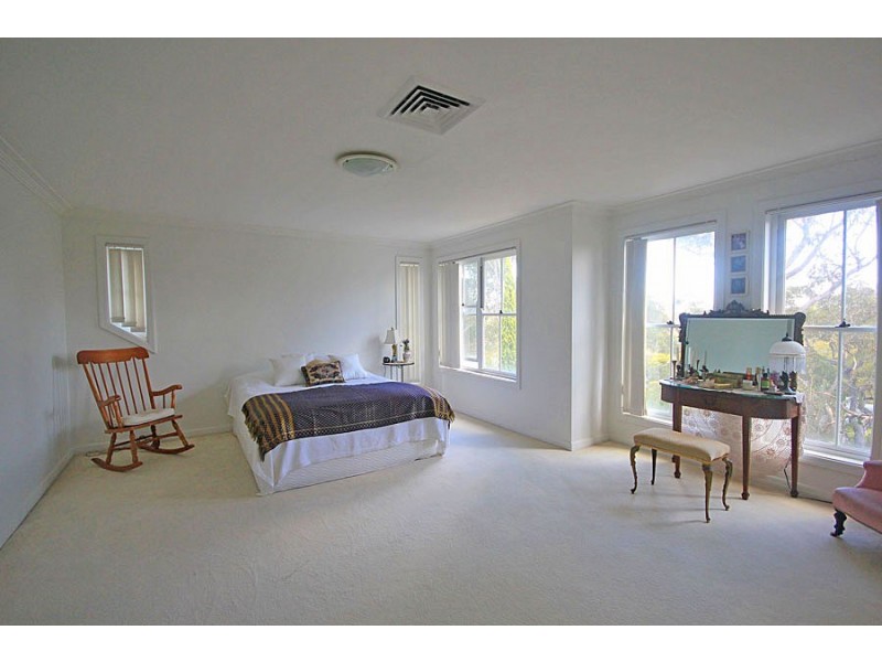 8 Parkcrest Place, Kenthurst NSW 2156