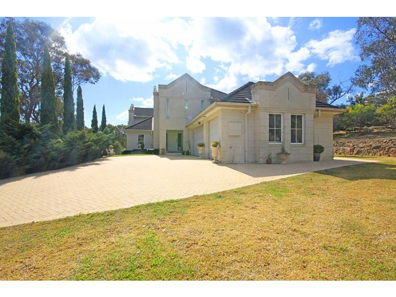 8 Parkcrest Place, Kenthurst NSW 2156