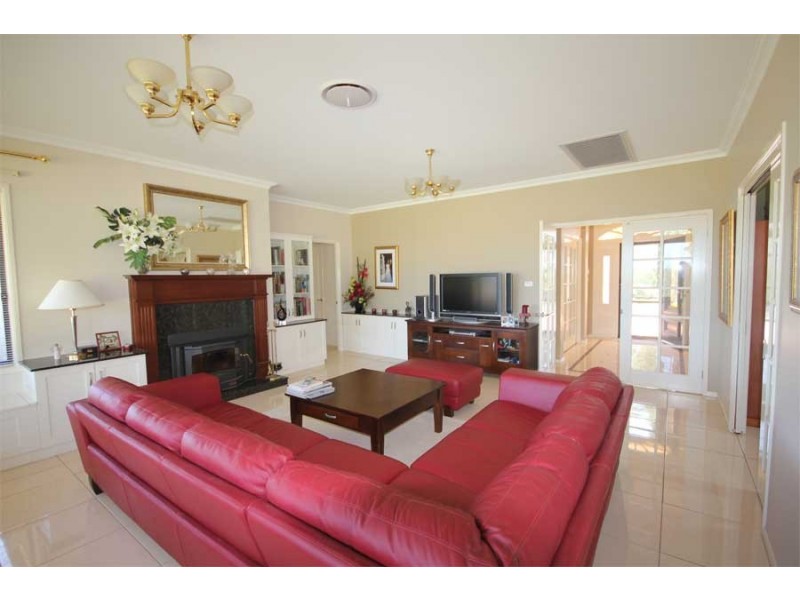 9 Charcoal Road, South Maroota NSW 2756