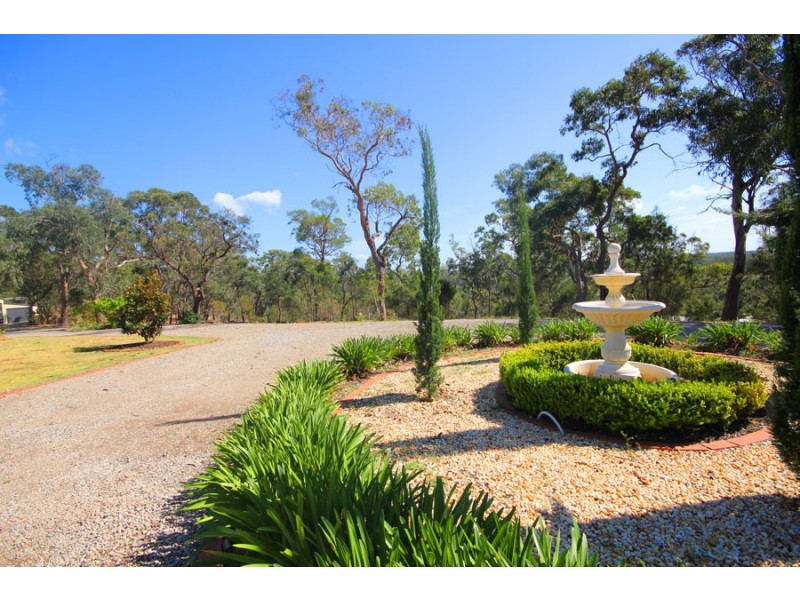 4 Charcoal Road, South Maroota NSW 2756