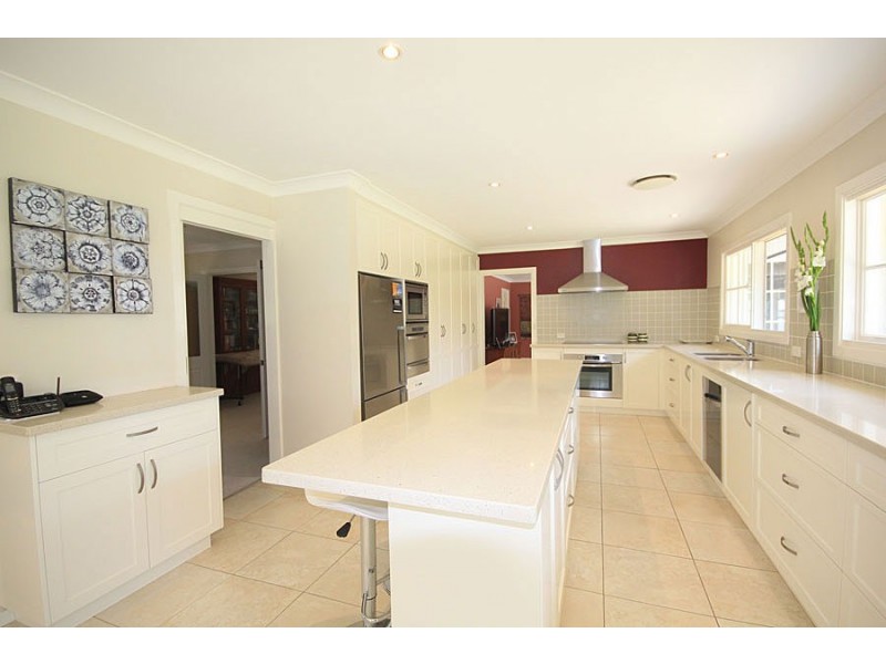 9 Cotswold Road, Dural NSW 2158