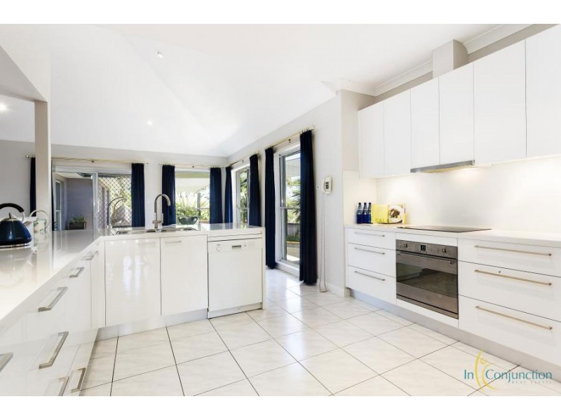 44 Sermelfi Drive, Glenorie NSW 2157