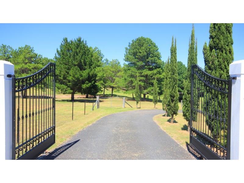 44 Sermelfi Drive, Glenorie NSW 2157