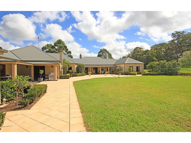 2 Blacks Road, Arcadia NSW 2159