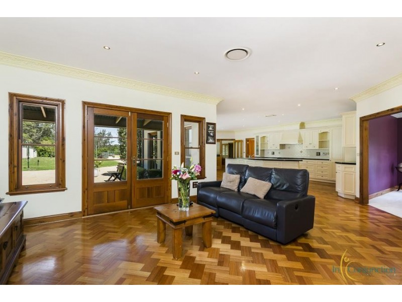 2 Blacks Road, Arcadia NSW 2159