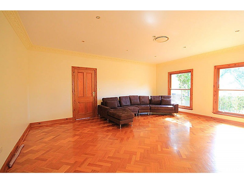 2 Blacks Road, Arcadia NSW 2159