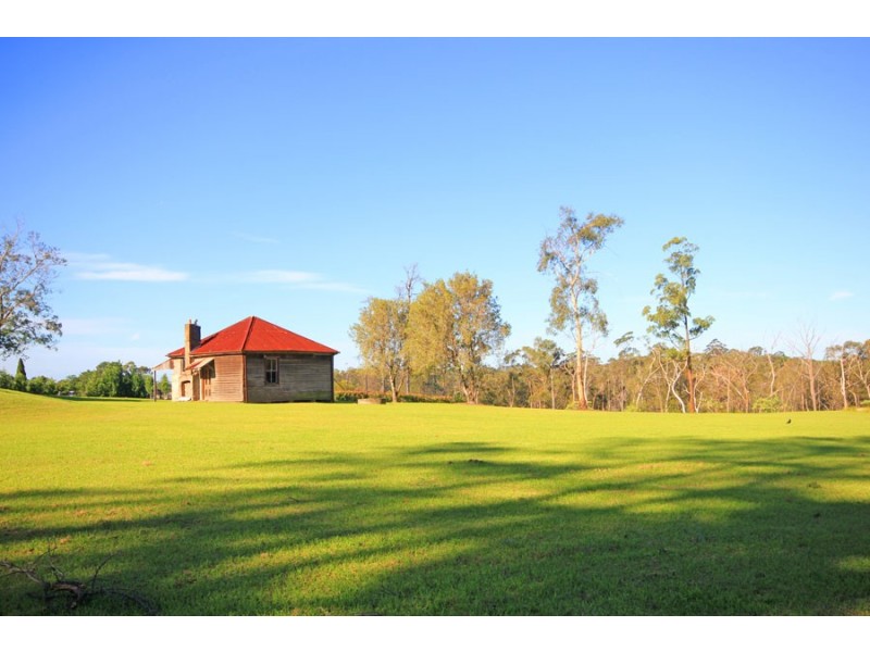 7 Calderwood Road, Galston NSW 2159