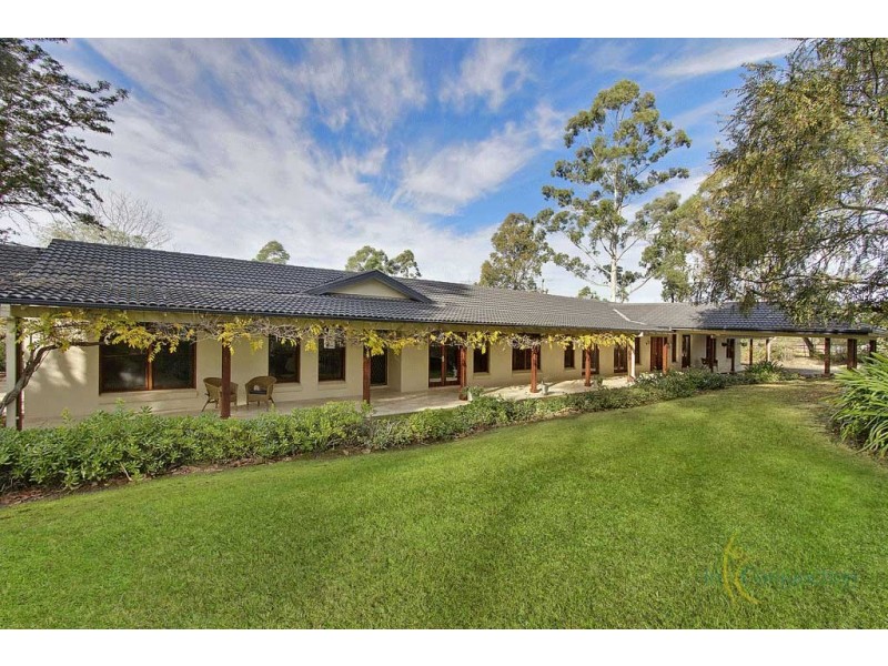 8 Campbell Road, Kenthurst NSW 2156