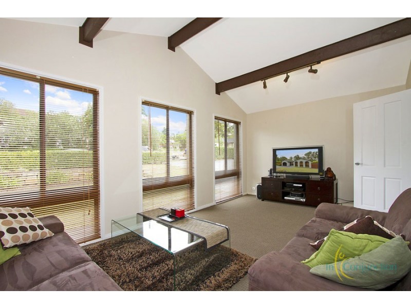 1 Lackenwood Crescent, Galston NSW 2159