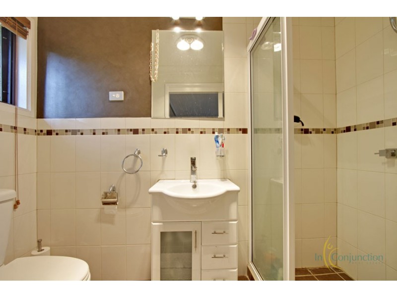 1 Lackenwood Crescent, Galston NSW 2159