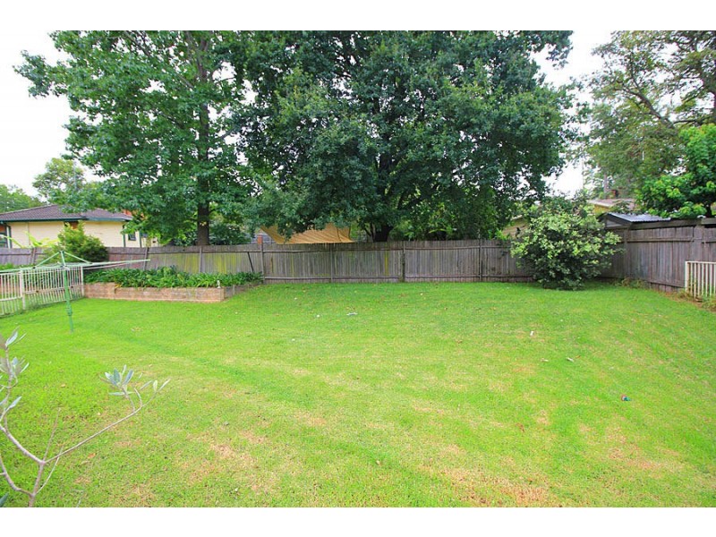 27 Glen Street, Galston NSW 2159