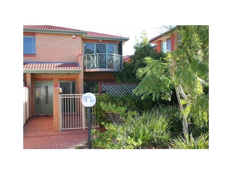 2/56 Benaroon Road, Belmore NSW 2192