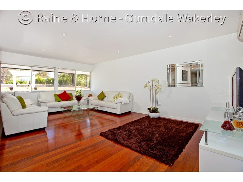 15 Lauren Place, Chandler QLD 4155