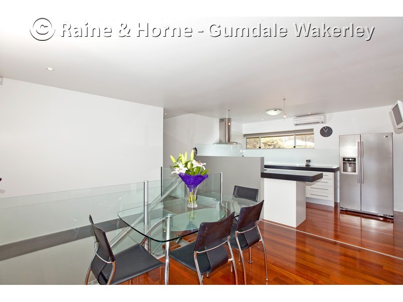 15 Lauren Place, Chandler QLD 4155