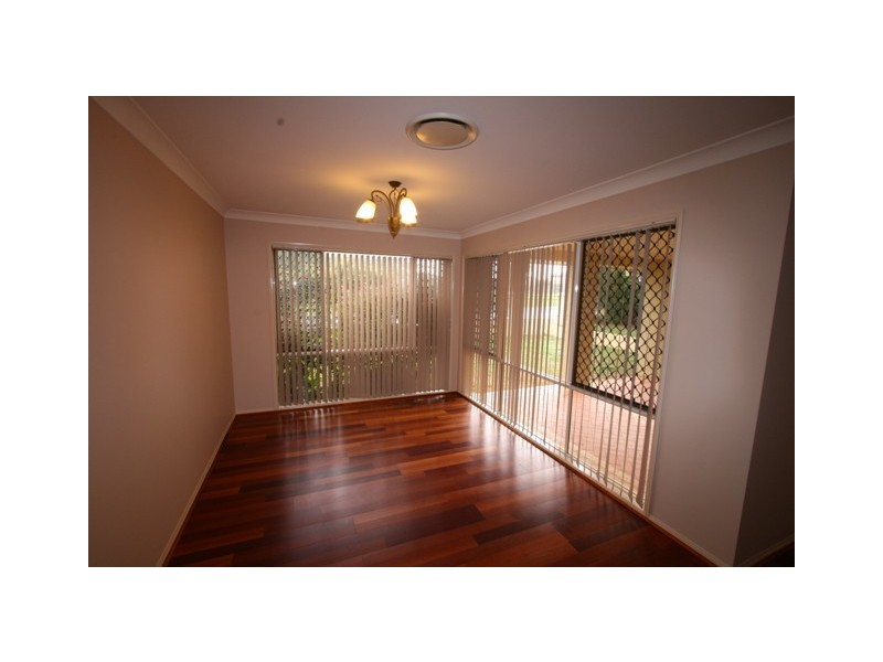 2 DAVID PLACE, Manly West QLD 4179