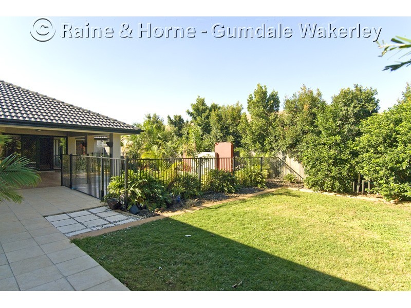 15 Charles Place, Manly West QLD 4179