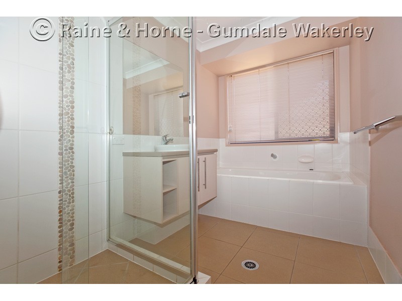 11 RYMERA CRESCENT, Gumdale QLD 4154