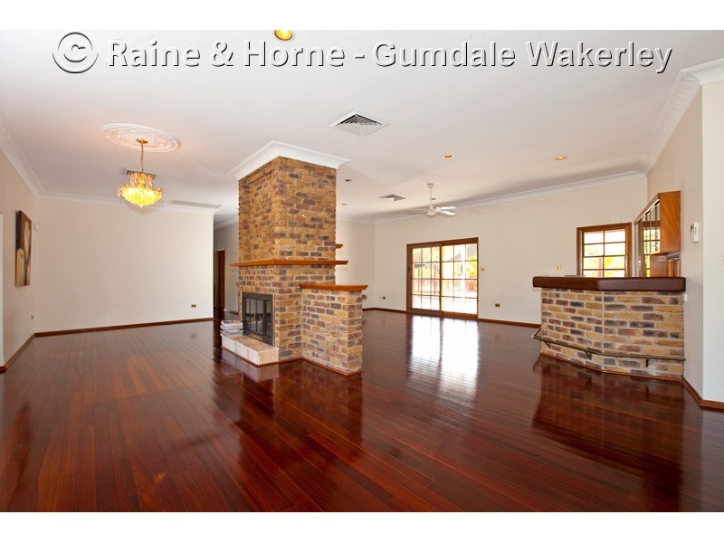 380 Grassdale Road, Gumdale QLD 4154
