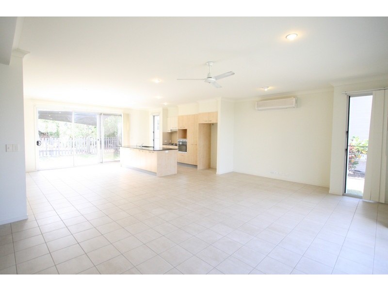 30 Yarra Road, Wakerley QLD 4154