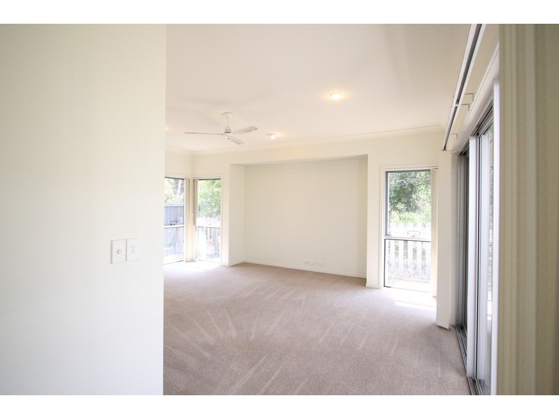 30 Yarra Road, Wakerley QLD 4154