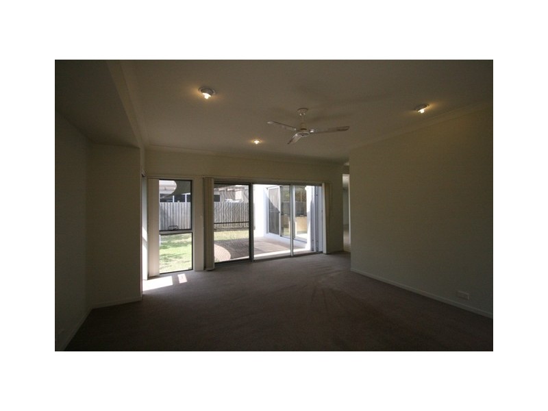 30 Yarra Road, Wakerley QLD 4154