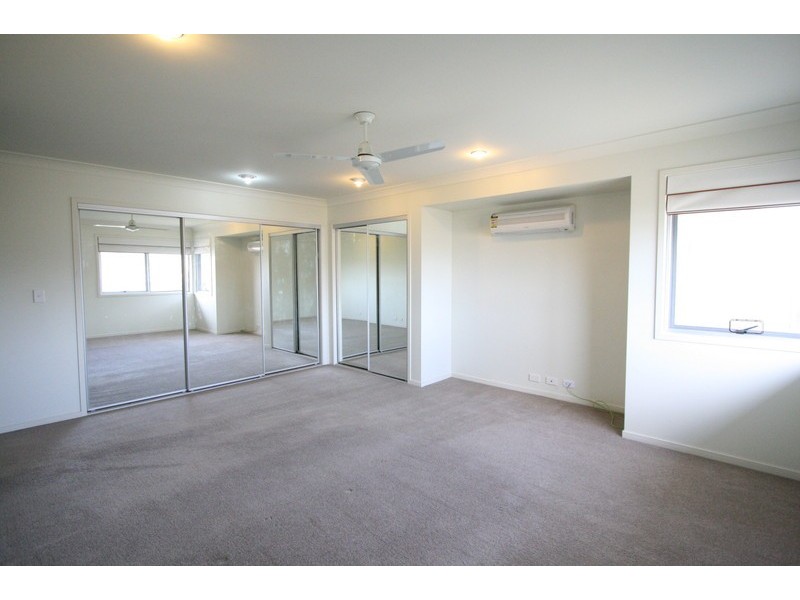 30 Yarra Road, Wakerley QLD 4154