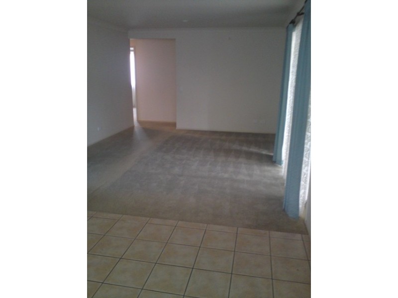 8 Colvin Court, Wakerley QLD 4154