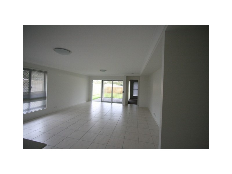 21 Bailey Street, Wakerley QLD 4154