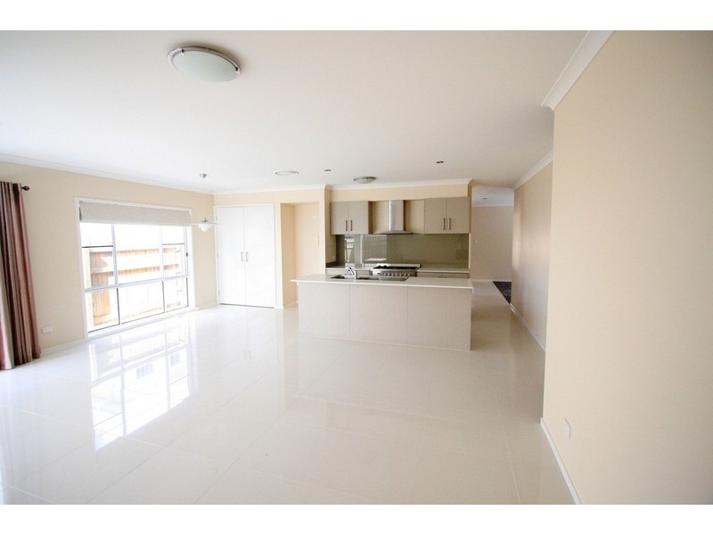 3 Mcmullan Close, Gumdale QLD 4154